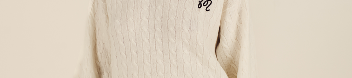 JOHNSTONS CROPPED CABLEKNIT SWEATER