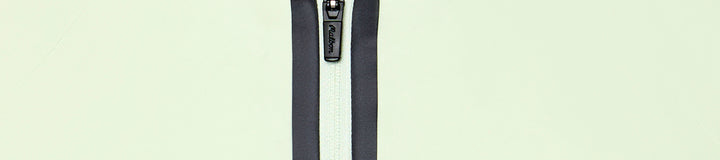 PERFORMANCE ZIP BLADE COLLAR POLO