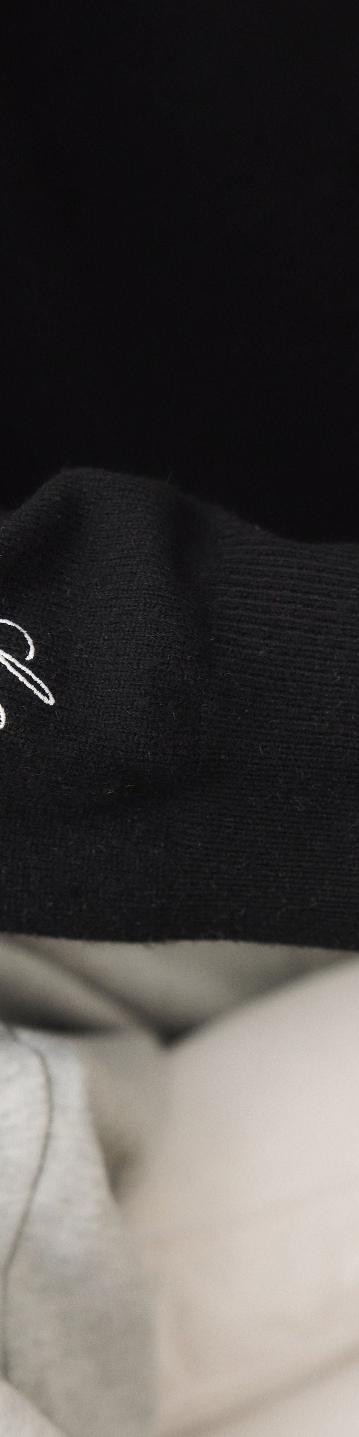 JESPER PARNEVIK V NECK MERINO WOOL SWEATER